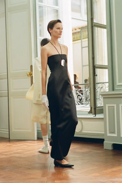 Look 28